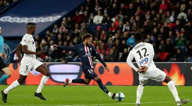  摩纳哥核心伤愈复出助球队大胜阿雅克肖